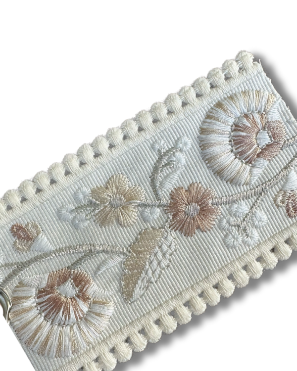 Orchid Whisper 2.5" - Beige